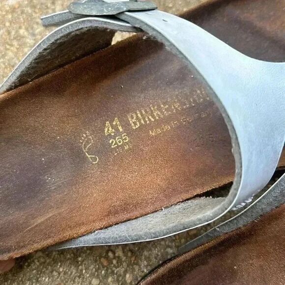 Birkenstock Gizeh Silver Metallic Sandals Women’s Size 41 - Picture 6 of 13